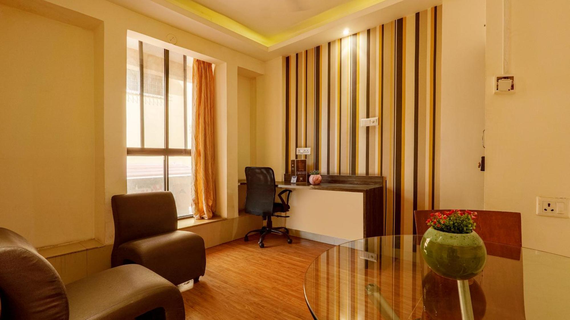 Magnus Calypso Suites Viman Nagar ปูเน่ ภายนอก รูปภาพ