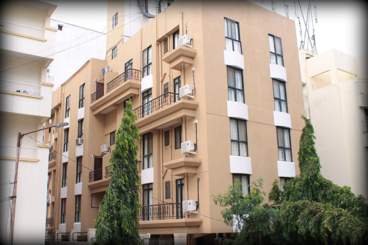 Magnus Calypso Suites Viman Nagar ปูเน่ ภายนอก รูปภาพ