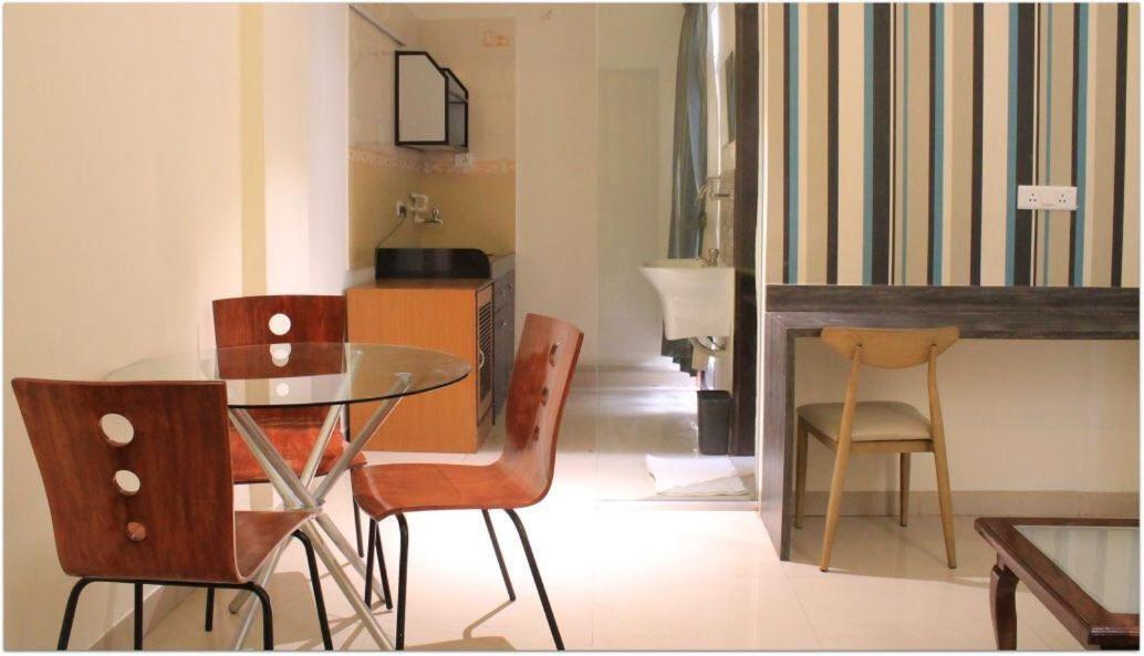 Magnus Calypso Suites Viman Nagar ปูเน่ ภายนอก รูปภาพ